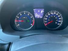Hyundai Elantra - Photo 8