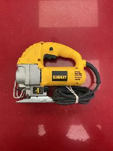 Scie sauteuse Dewalt