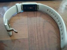 Fitbit Luxe Fitness and Wellness Tracker - Photo 2