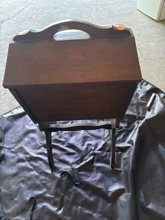 knitting and crocheting vintage furniture
