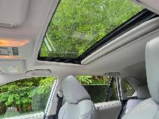 2019 Toyota RAV4 Limited Sunroof REMOTE START,Leather Heated / v - Photo 18