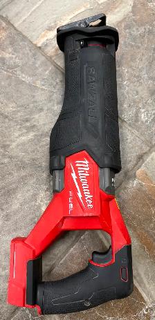 Cordless Milwaukee 2821-20 Reciprocating Sawzall - Photo 2
