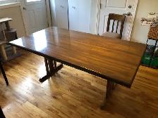 Ensemble de table à manger en bois