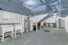 Brick 2StoreyHome with Garage Big 6Bed 3Bath For Sale in Winds - Photo 9