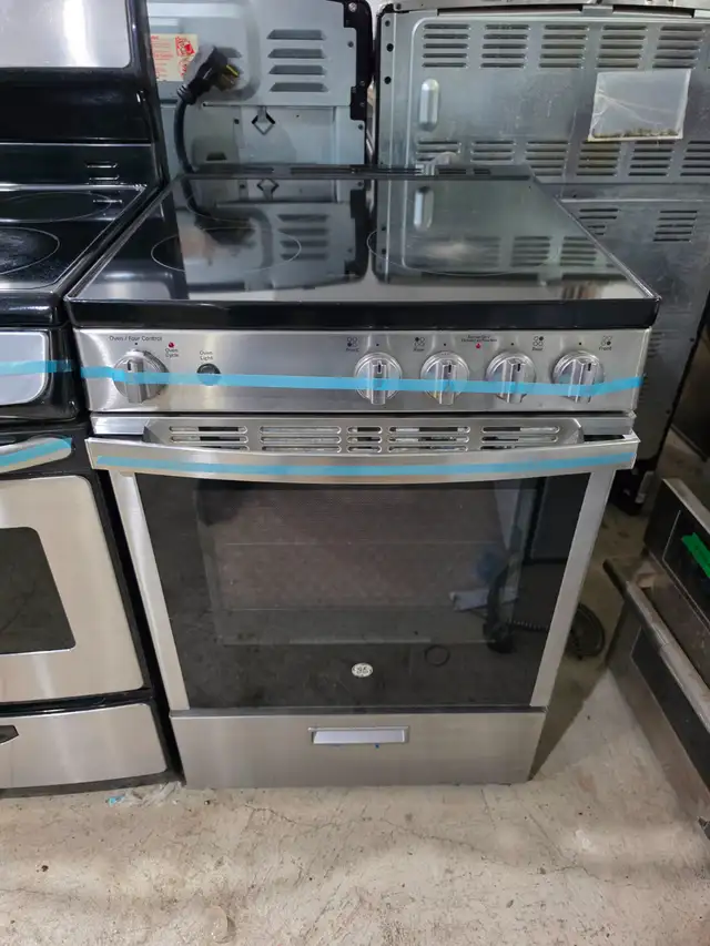 GE 24' Stainless Steel Slide-in Electric Glass Top Stove Oven