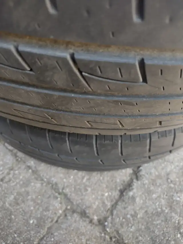 1 pneu été ARIVO 235-60R17