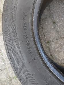 1 pneu été ARIVO 235-60R17 - Photo 4