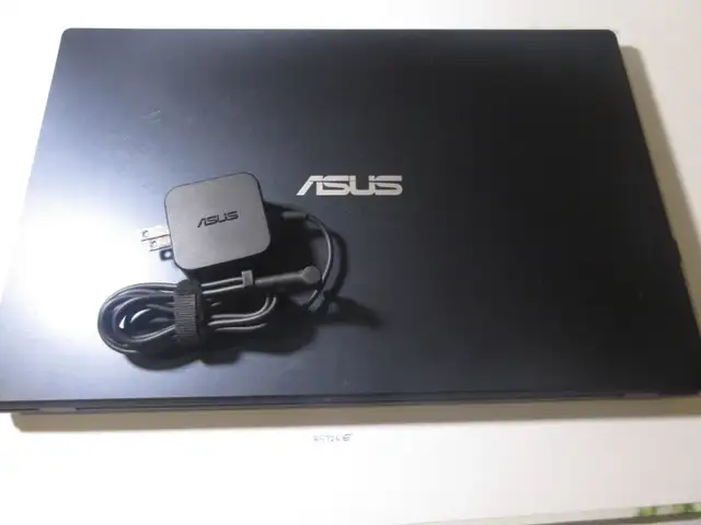 Asus VivoBook L510MA-BH09-CB.