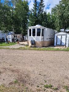 2015 Cedar Creek Destination trailer for sale - Photo 2