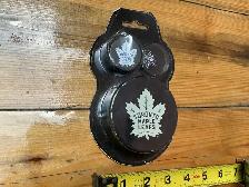 Inglasco TORONTO MAPLE LEAFS Keychain, Pin & Puck Set !