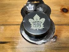 Inglasco TORONTO MAPLE LEAFS Keychain, Pin & Puck Set ! - Photo 2