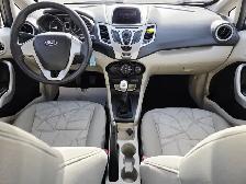 2011 Ford Fiesta Manual Hatchback Well Maintained - Photo 12