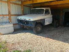 1966 4 wheel drive Short Box - Photo 2