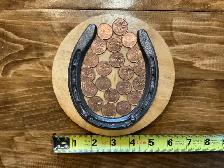 Antique Lucky Horseshoe with Canadian Pennies on Wood Plaque ! - Photo 3