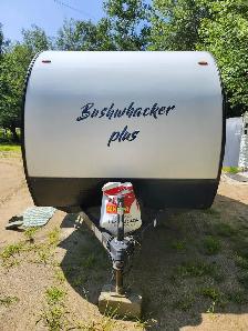 For Sale 2022 Bushwacker Plus Camper - Photo 2