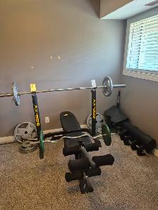 Weight bench and curl bar with all size weights