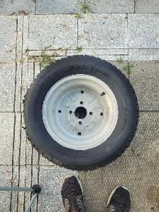 Lawn Tractor Tires - Photo 3