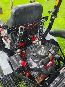 Exmark 52' zero turn with bagger - Photo 5