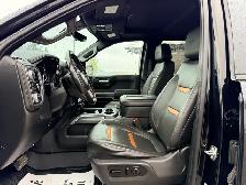 2020 GMC Sierra 1500 AT4 6.2L - Photo 2