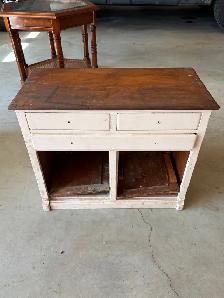 Antiques - Photo 4