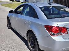 2015 Chevy Cruise, 66000KM, Cheap On Gas - Photo 4