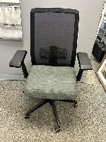 Haworth Very Task Chair!