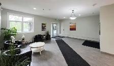 Premium Furnished Condo – Underground Heated Parking - Photo 2