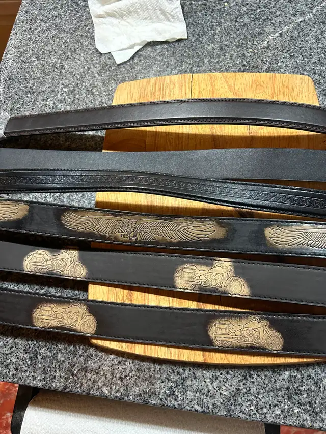 FREE:   7 - Men’s Belts 32"