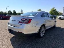 2016 Ford Taurus Limited AWD - Photo 5