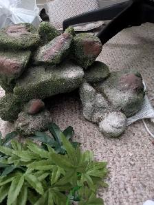 Frog stuff and fish tank - Photo 5