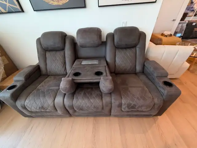 premium leather recliner sofa like brand new - ashley