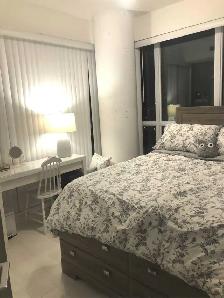 ONE BEDROOM DEN(LIBERTY VILGE/BATHURST/QEW)VACANT LAKEVIEW 687SF - Photo 3