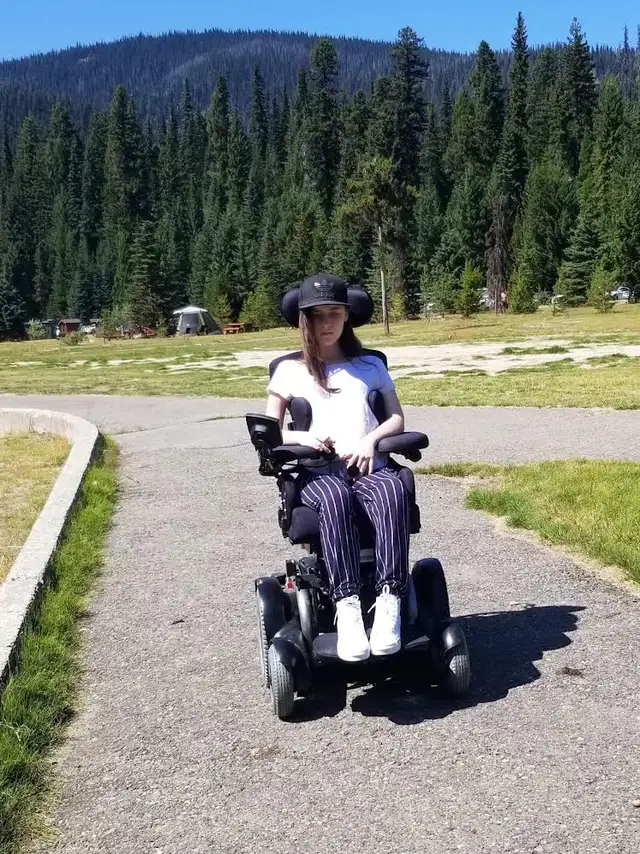 Hiring - Mornings Caregiver (Maternity leave fill in)
