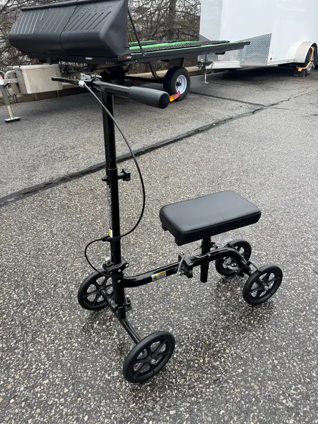 KNEE ROVER DELIVERY INCLUDED