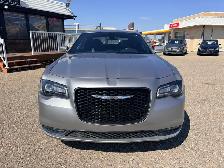 2018 Chrysler 300 300S AWD - Photo 2