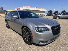 2018 Chrysler 300 300S AWD - Photo 6