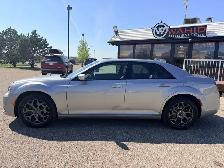 2018 Chrysler 300 300S AWD - Photo 8