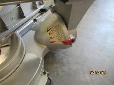 Craftsman 12 inch Compound Mitre Saw with laser Trac - Photo 8