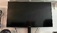 55" Smart LG TV for sale - Photo 3