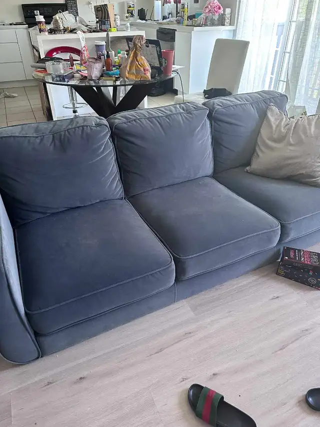 free couch n delivery