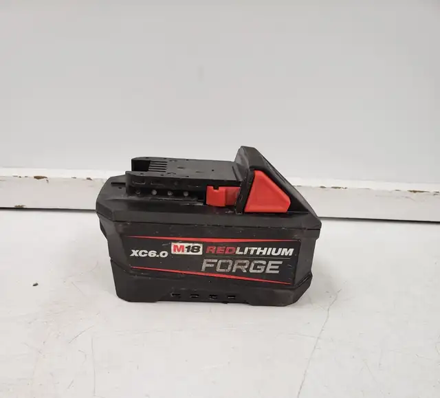 (9921879) Milwaukee 48-11-1861 Forge XC 6.0 AH Battery