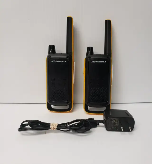 (9921272) Motorola T470 Two-Way Radio