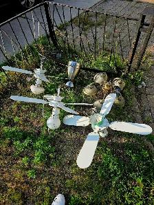 5 ventilateurs de plafonds à donner
