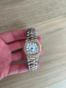 Glitchy Patek Philippe Nautilus Ladies Wristwatch for C$540! - Photo 2
