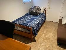 U of W student room rental $650 - Photo 4