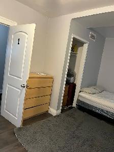 U of W student room rental $650 - Photo 9