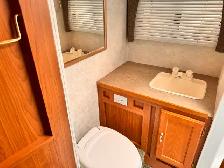2005 Bigfoot 30C10.11SL Truck Camper – Rare Find, One Owner. - Photo 12