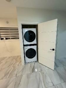 2Bedroom & 1Bathroom Basement - Photo 3