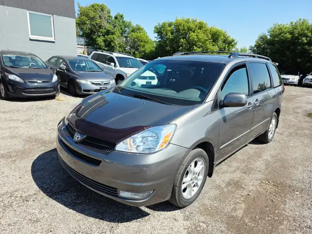 2004 Toyota Sienna 7-Passenger AWD Power Seats