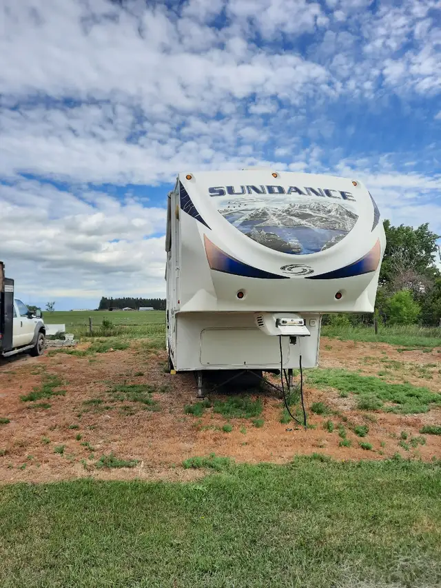 2012 Heartland Sundance 3300QS